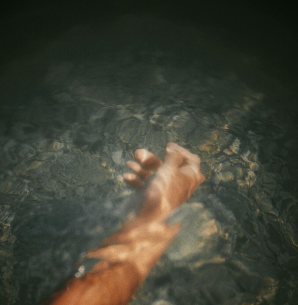 Yoga en el agua. Vívelo. World Wellness Weekend.